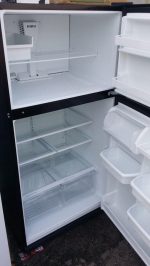 Top Freezer - Image 2