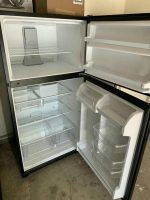 Top freezer $100