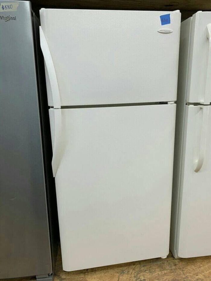 Top freezer $100 - Image 3