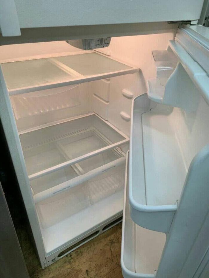 Top freezer $100 - Image 5