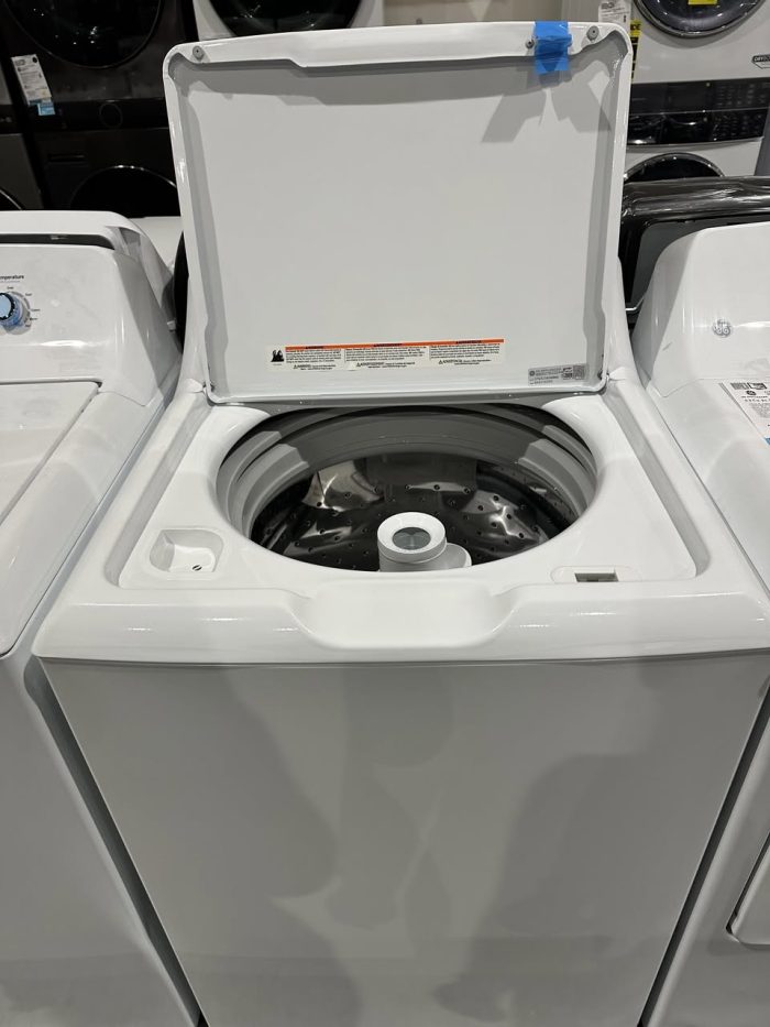 GE 4.0 Cu. Ft. Top Load Washer (Model GTW325ASWWW) - Image 2