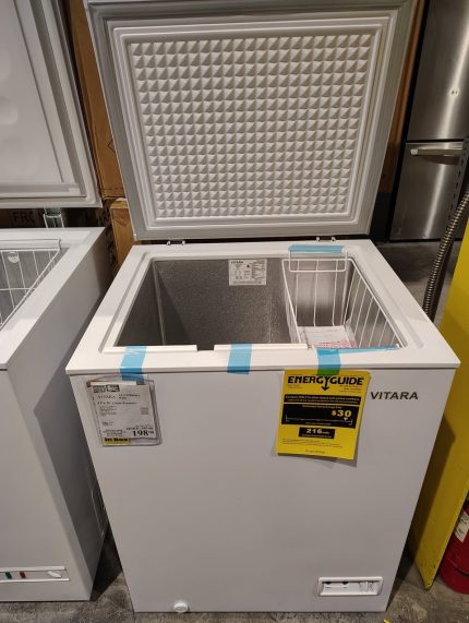 Vitara 5 Cu. Ft. Chest Freezer (Model VCCF0500W4)