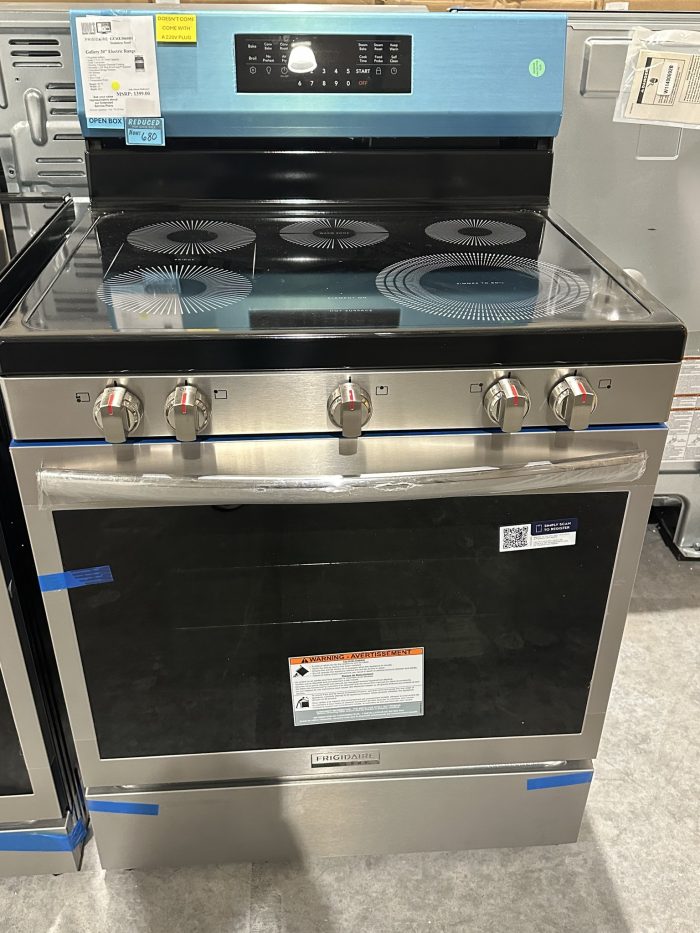 Frigidaire 30" Electric Range (Model GCRE3060BF) - Image 3