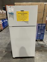 Hotpoint 15.6 Cu. Ft. Top Freezer Refrigerator (Model HPS16BTNLWW) - Image 3