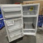 Hotpoint 15.6 Cu. Ft. Top Freezer Refrigerator (Model HPS16BTNLWW)