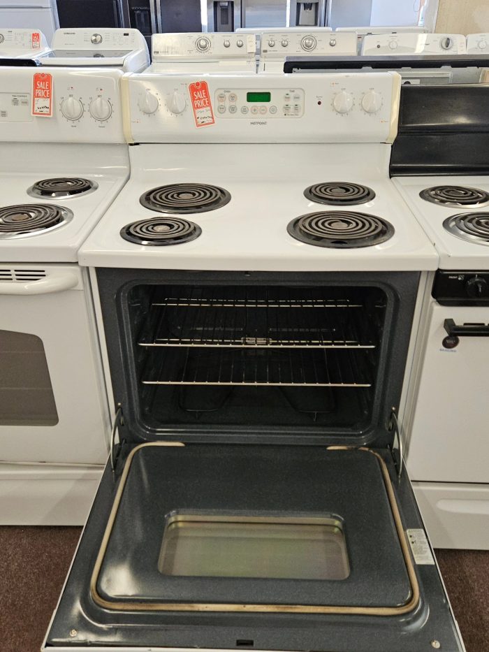 HOTPOINT STOVE — ONLY $199 - Image 3